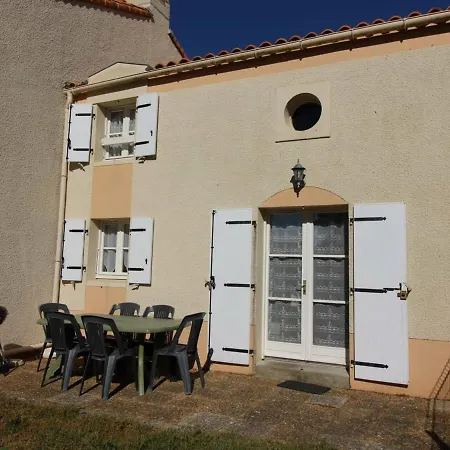 Holiday home Maison 3 Pieces + Mezzanine, Proche Plage A Dolus-d'oleron, 4 Couchages - Fr-1-246a-90 *